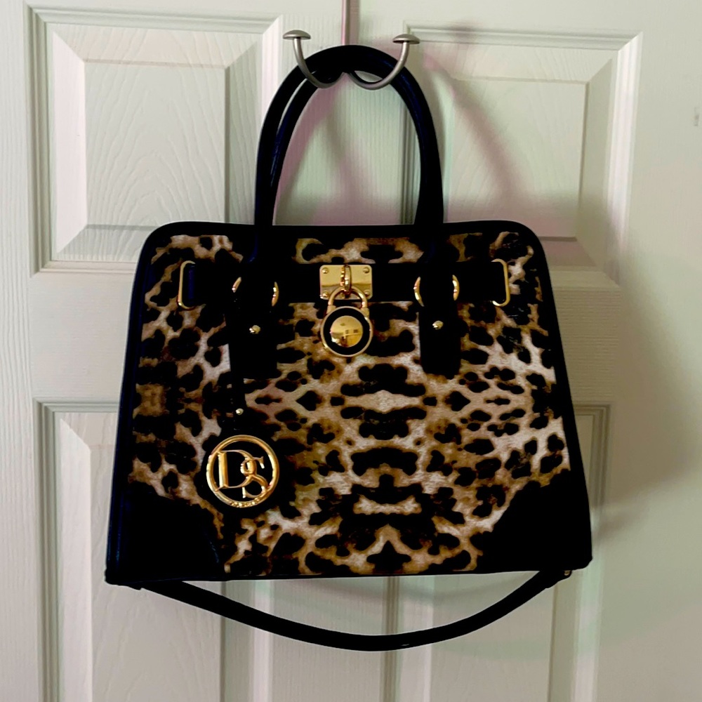 Large purse with matching wallet